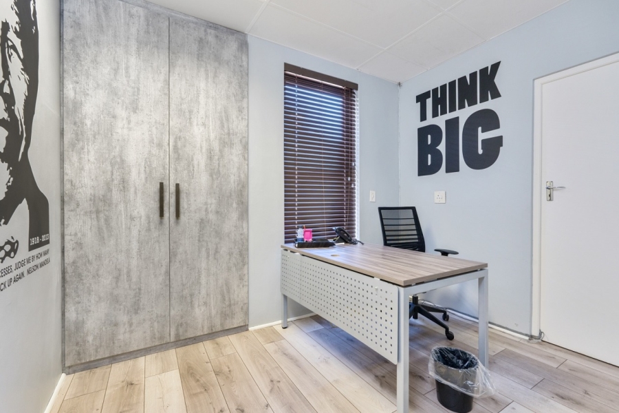 To Let commercial Property for Rent in Claremont Western Cape
